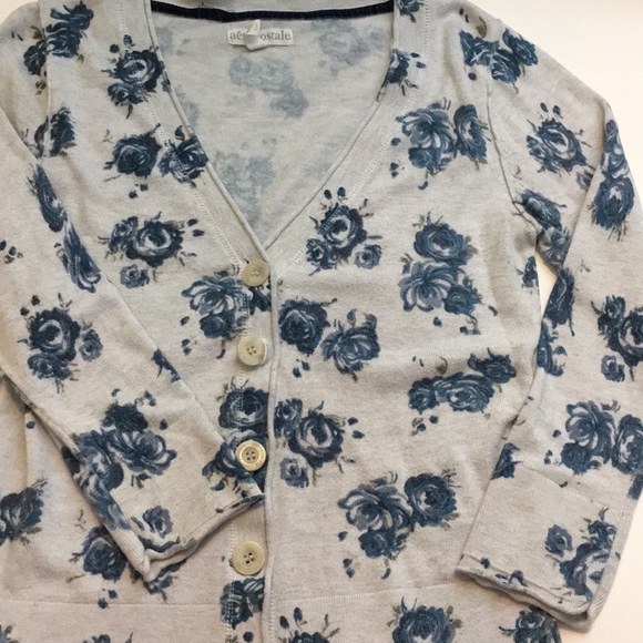 Blue Rose Button-Up Cardigan - Picture 2 of 3